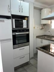 Pis a Paseo marítimo de poniente 80. Piso primera linea