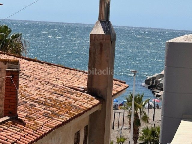 Foto 4adc49d7-f3ff-492d-b0e2-893ae2124b72. Àtic a calle real 5 a Caleta de Velez