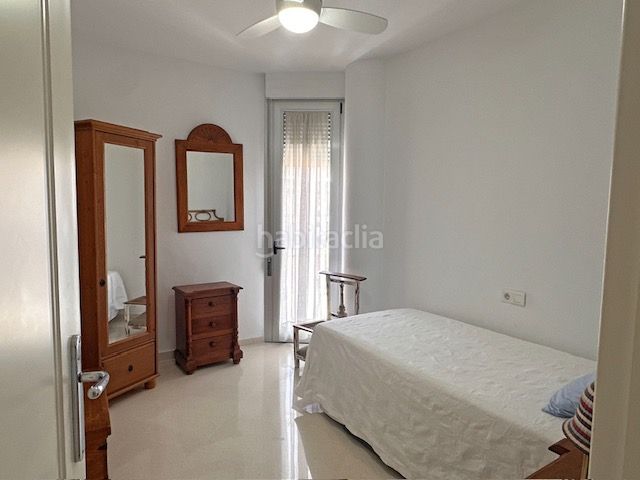 Foto f8e81a96-0882-4671-9fd5-8602e5e85f21. Àtic a calle real 5 a Caleta de Velez