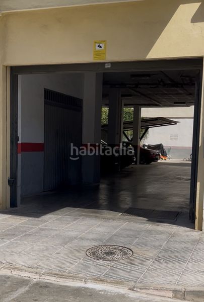 Foto d13a4ba2-7e64-4c9e-af84-bad702c2865a. Aparcament cotxe a calle los fenicios 2 a Poniente-Faro Torre del Mar