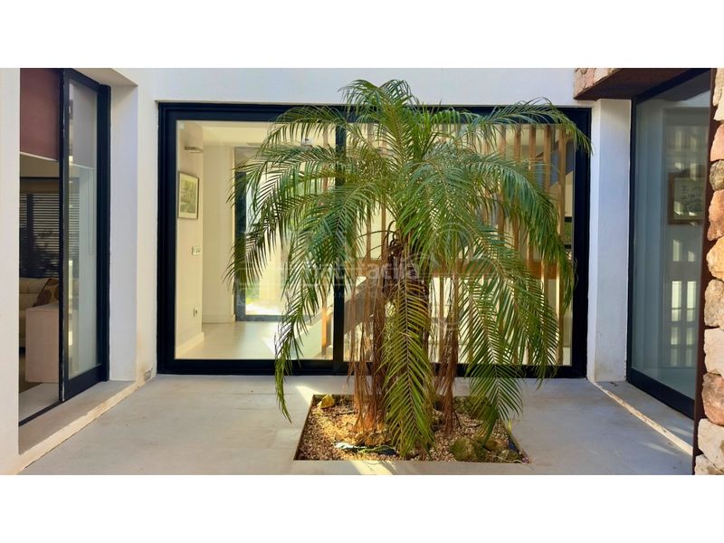 Foto 05304381-8970-442b-96b7-6a6d62896890. Casa amb calefacció aparcament piscina a Cala Blanca Ciutadella de Menorca