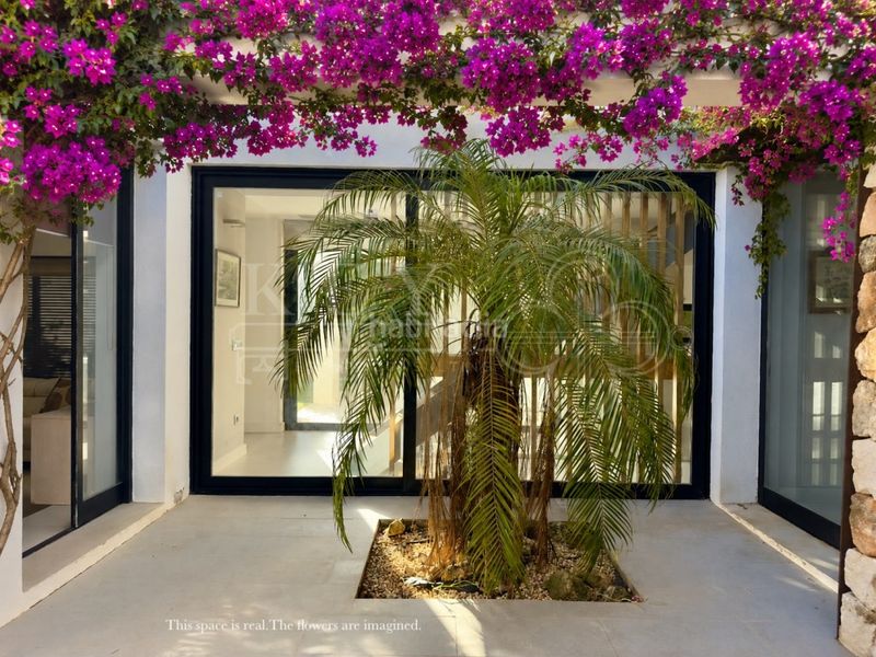 Foto c51174ec-ab8b-4845-8083-2bfba81b2531. Casa amb calefacció aparcament piscina a Cala Blanca Ciutadella de Menorca