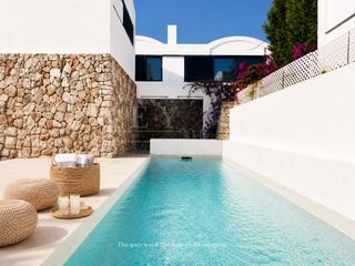 Maison à Cala Blanca. Chalet contemporáneo con piscina privada y garaje en son blanc,