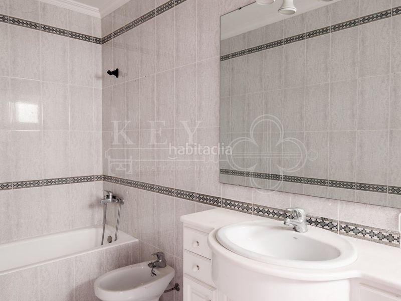 Foto fa1e33a1-8453-4ea9-822d-b0bc07fc1ec0. Casa a Centre Històric Maó / Mahón