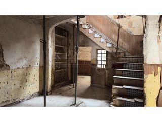 Casa a Ciutadella. Casa antigua para rehabilitación integral en el centro histórico