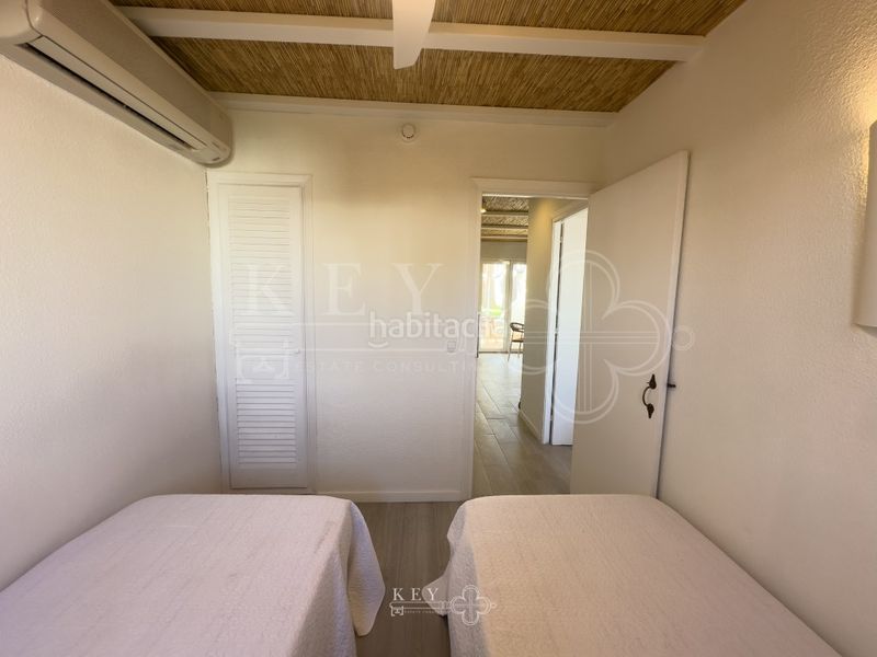 Foto 0c3db7f8-cc1d-4ff2-bb3c-35979d43f903. Apartament amb piscina a Cala d´En Bosch-Serpentona Ciutadella de Menorca