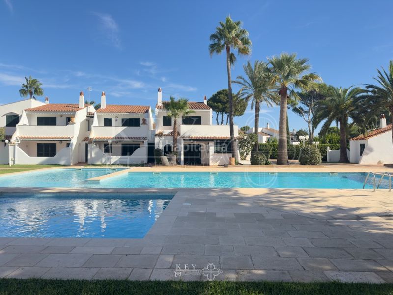 Foto 31172355-4ff3-422c-baf0-32b7f206580a. Apartament amb piscina a Cala d´En Bosch-Serpentona Ciutadella de Menorca