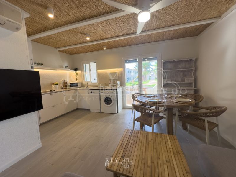 Foto 57a473cd-99df-4f2e-8d61-7283b123e288. Apartament amb piscina a Cala d´En Bosch-Serpentona Ciutadella de Menorca