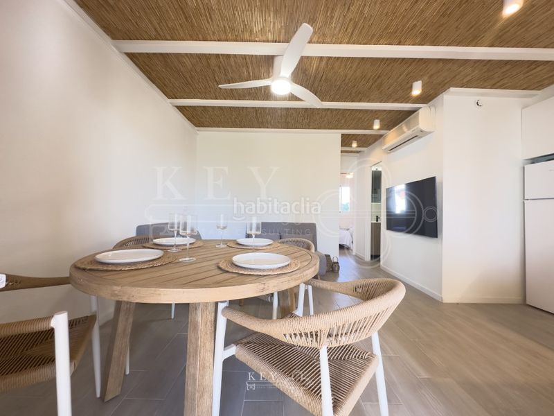 Foto 7915c300-43eb-4f5c-8d80-c03ee01270f8. Apartament amb piscina a Cala d´En Bosch-Serpentona Ciutadella de Menorca