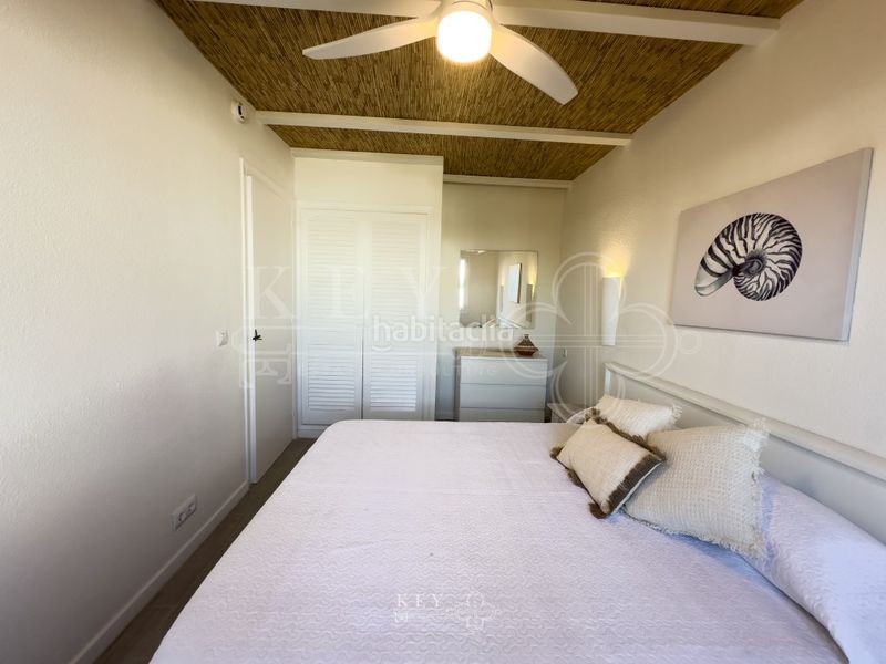 Foto b8d9c7a9-6d05-4883-be94-7d8f6a8dcb61. Apartament amb piscina a Cala d´En Bosch-Serpentona Ciutadella de Menorca