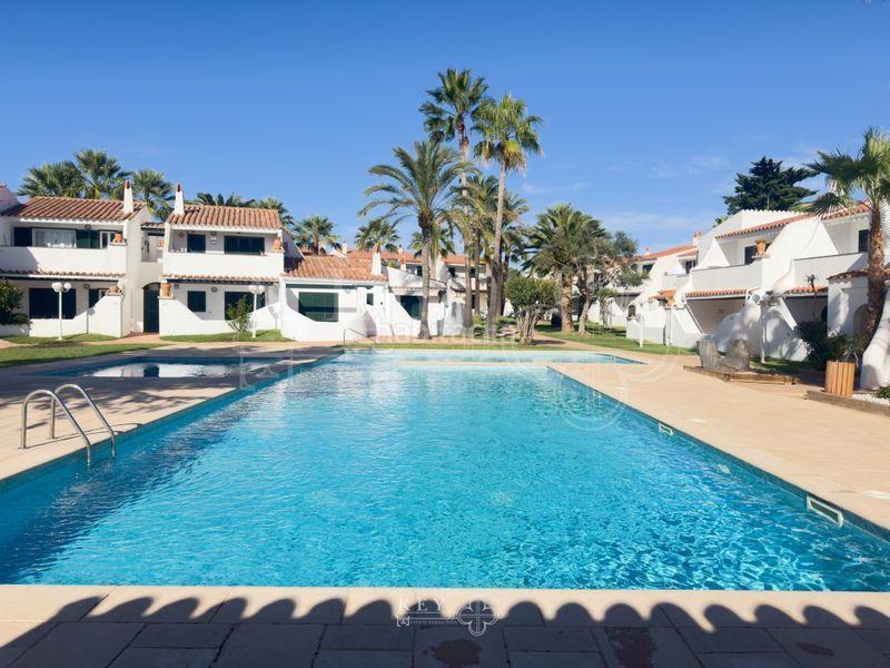 Foto cb9808ac-7580-4e0b-8951-de5c0b3cc810. Apartament amb piscina a Cala d´En Bosch-Serpentona Ciutadella de Menorca