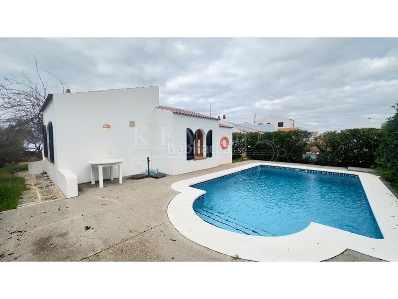 Foto f9a447ff-fe17-40a1-8d28-8752b7fb2545. Xalet amb piscina a Cala d´En Bosch-Serpentona Ciutadella de Menorca