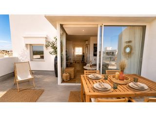 Flat in Centre Històric. Ático reformado con gran terraza y vistas al puerto, centro, maó