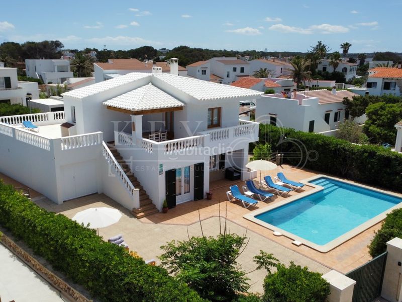 Foto 60291949-aad1-43b2-a127-c86ba34c6d71. Casa amb piscina a Cala Blanca Ciutadella de Menorca