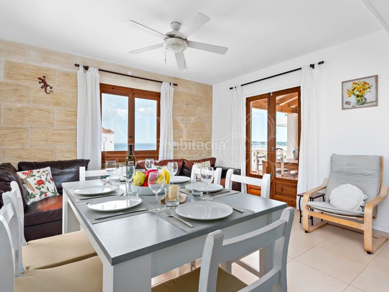 Foto 838ac0fe-a619-4e90-a6fa-cb94d7f6863b. Casa amb piscina a Cala Blanca Ciutadella de Menorca