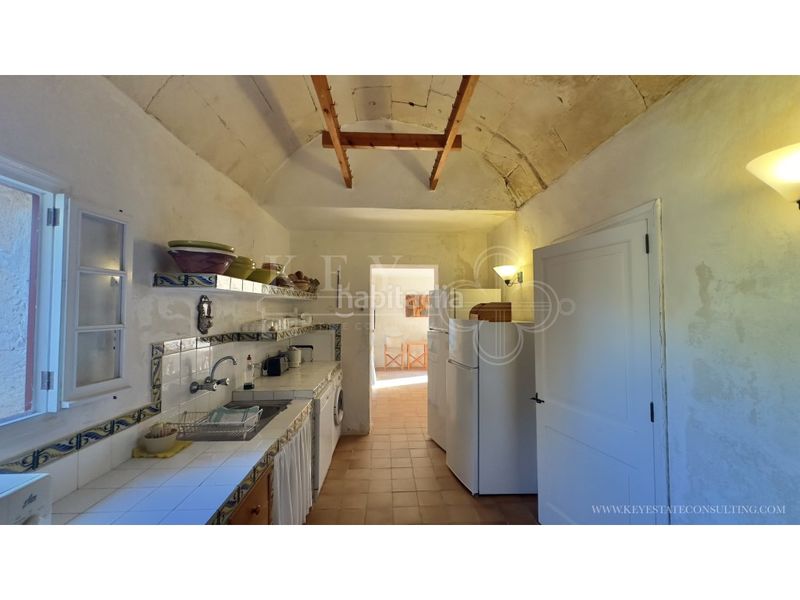 Foto 496b38dc-6015-4e88-9b01-7271ab2f2353. Casa a Cala Blanca Ciutadella de Menorca