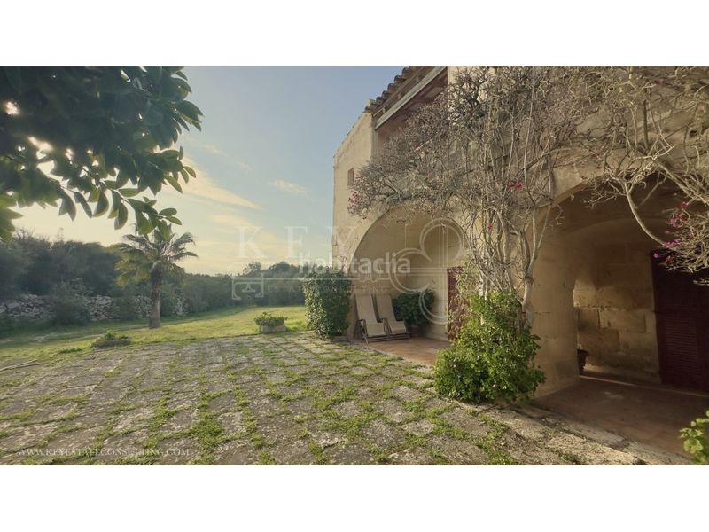Foto 7d026291-9474-4383-90a2-94278052b30b. Casa a Cala Blanca Ciutadella de Menorca