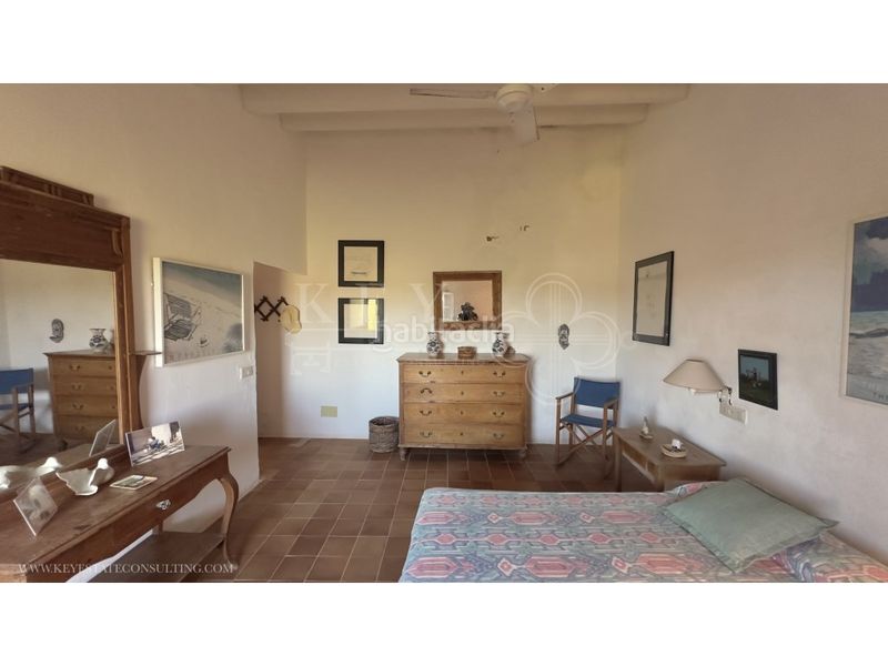 Foto a03a3d8f-d97f-4d49-a88c-3a1a7e63a964. Casa a Cala Blanca Ciutadella de Menorca