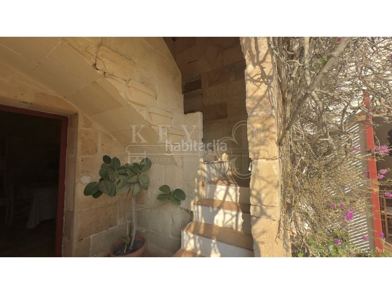 Foto a9fc4344-3690-4ee3-b7a4-8bac4554a4ba. Casa a Cala Blanca Ciutadella de Menorca