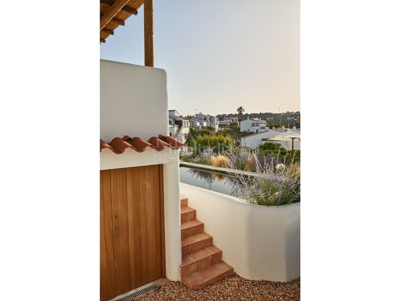 Foto b6f9bc4d-ab18-423a-a2d8-0805660a52ff. Xalet amb piscina a Port d´Addaia Es Mercadal