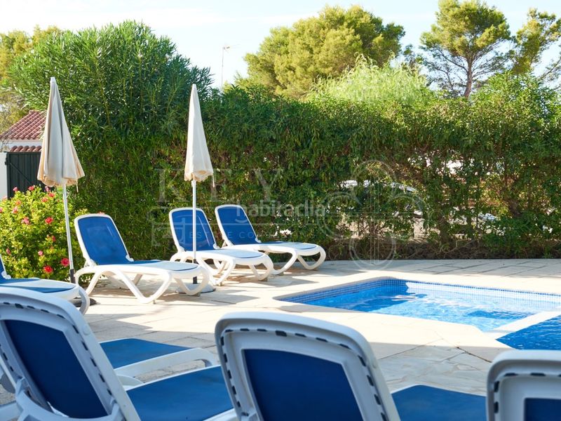 Foto 1637ccdf-3013-44cc-8ca7-39b11b5b5a86. Xalet amb aparcament piscina a Cala Blanca Ciutadella de Menorca