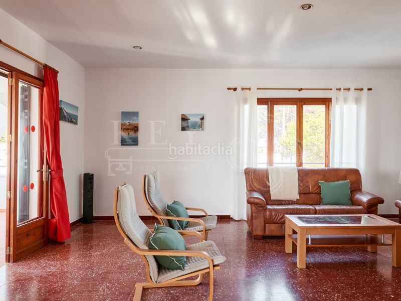 Foto e970a66d-3ad8-4ae3-a442-f5ef1da0ac6a. Xalet amb aparcament piscina a Cala Blanca Ciutadella de Menorca