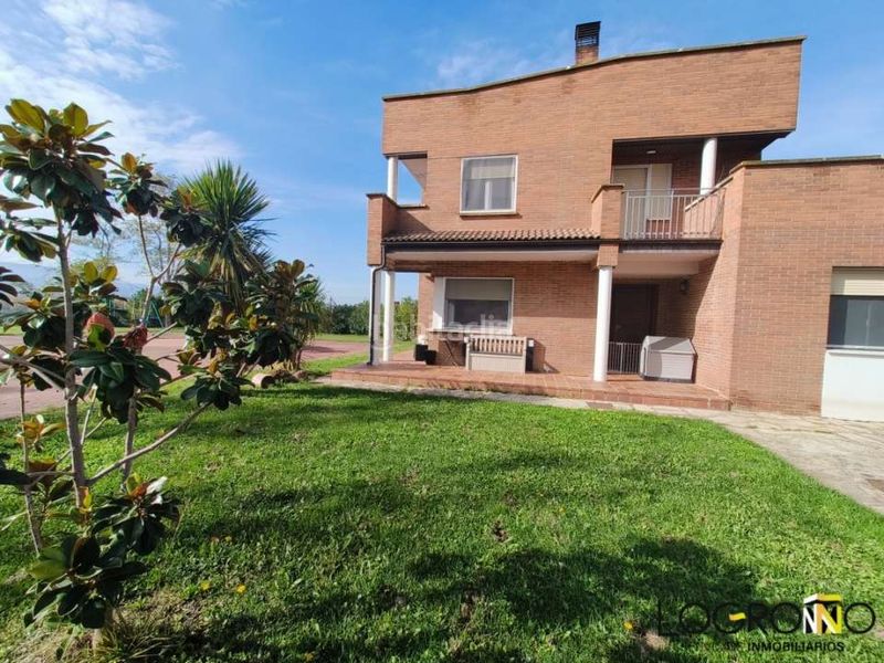 Foto 0ae1d61f-1c75-4225-a54e-611f6d259fa3. Casa amb calefacció aparcament a Alberite