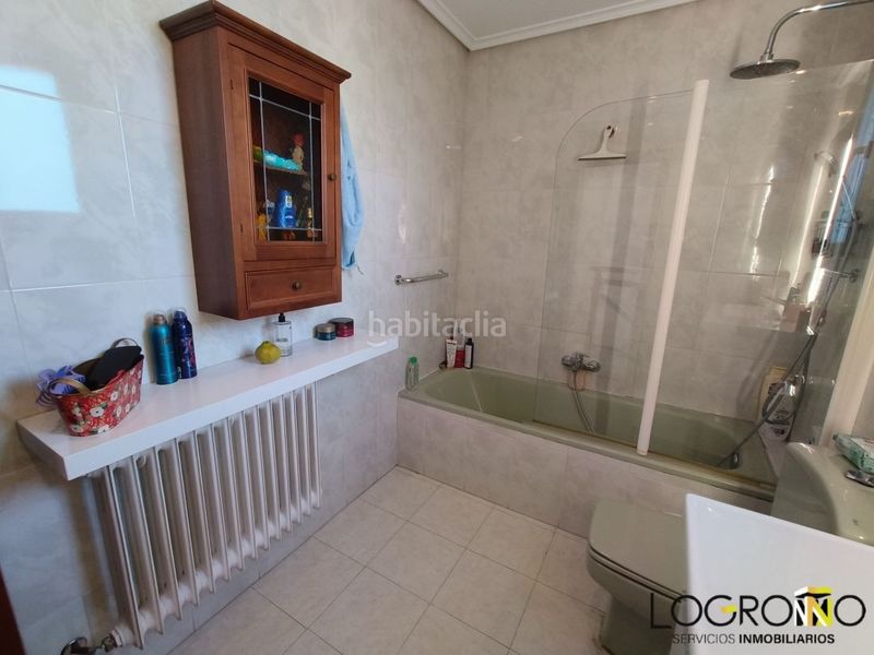 Foto c60aba59-7a92-42f6-97d7-2606fc74212e. Casa amb calefacció aparcament a Alberite