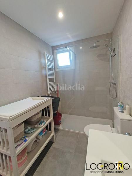 Foto 0e8156d1-a7ef-42c6-9135-7c0747d3c050. Chalet con riscaldamento parcheggio in Alberite