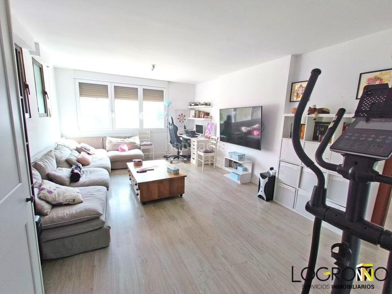 Foto 2e5bd70e-9faf-4d52-a585-328872051155. Chalet con riscaldamento parcheggio in Alberite