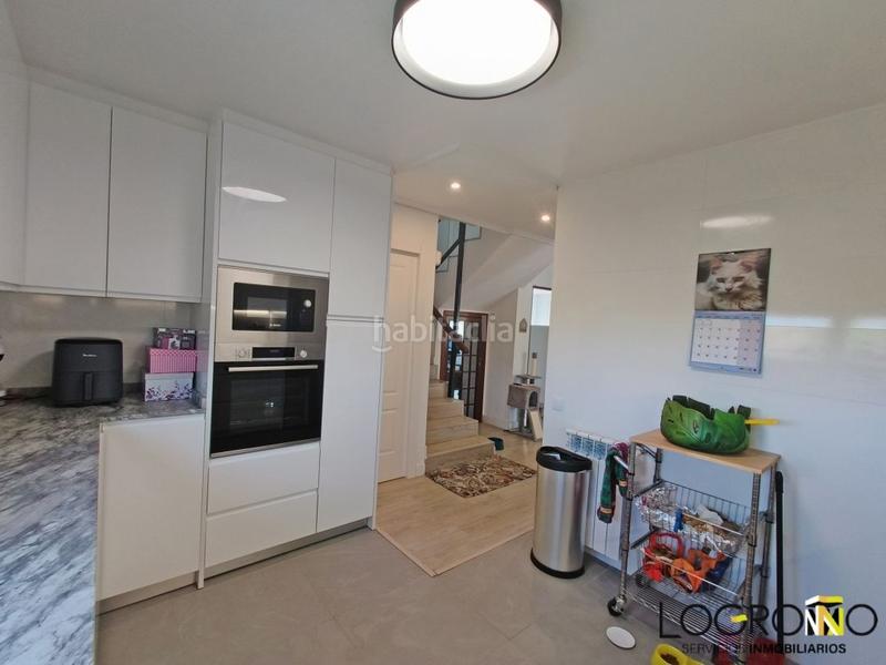 Foto 3e12e5ff-3b43-404e-803c-2fbd789bbee3. Chalet con riscaldamento parcheggio in Alberite