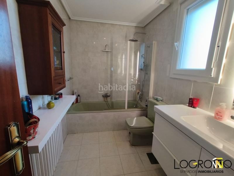 Foto f230dd2a-beb2-4a9f-b08f-3d9379d16ed4. Chalet con riscaldamento parcheggio in Alberite
