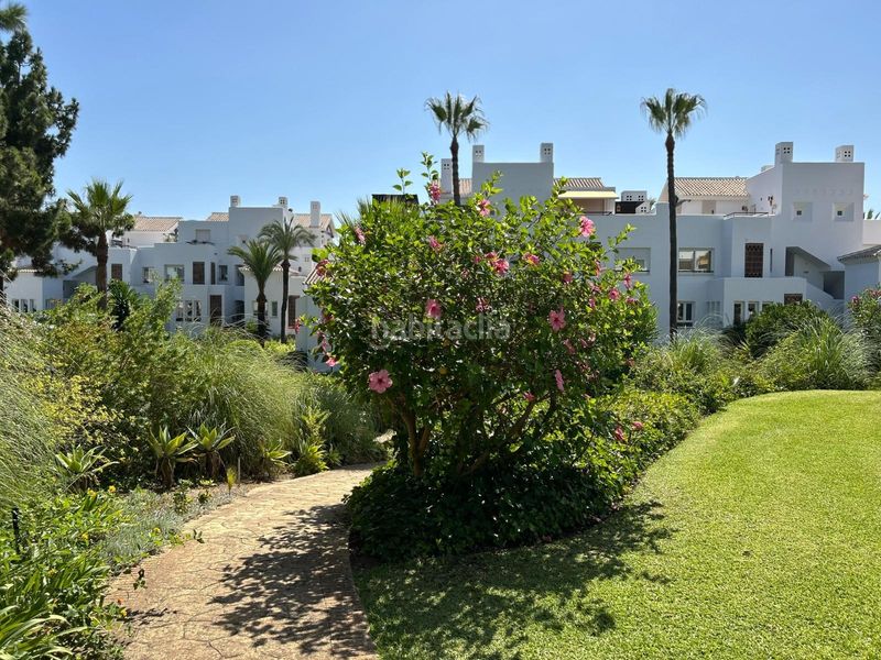 Foto e6395b59-385d-48c8-a2c0-84497c580c87. Planta baixa amb calefacció aparcament piscina a Marbella