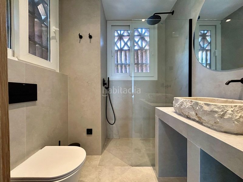 Foto eae9edd3-7333-42bd-a6d3-5f4d8de7f742. Planta baixa amb calefacció aparcament piscina a Marbella