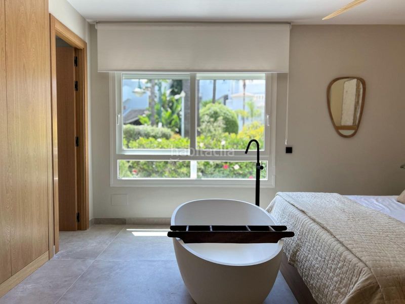 Foto f7a1b836-f995-4a6b-8434-533ae23d615d. Planta baixa amb calefacció aparcament piscina a Marbella