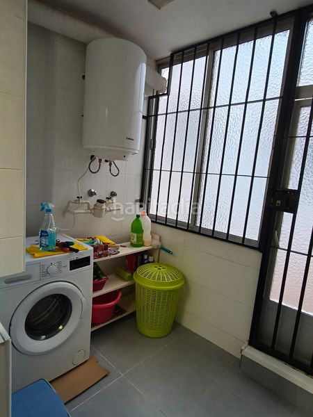 Foto 666dac2f-89cf-4d53-b2cc-7f9274033af3. Rent flat with heating in Centro - Sagrario Granada