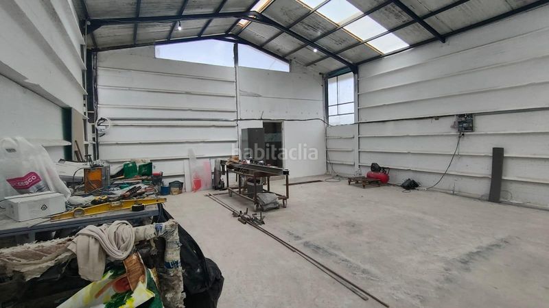 Foto 0a5accf9-f53f-42ca-bddc-d7bbb24b5253. Nau industrial a Santa Fe