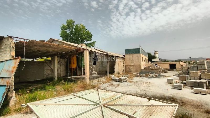 Foto cc1beff6-afe0-4b5e-95da-1aa5a8a80a58. Nau industrial a Santa Fe