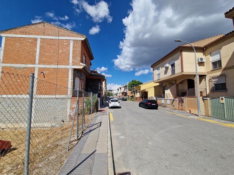 Foto b6129082-fb70-4290-acf8-82b43daafd9d. Terreny residencial a Pinos Puente