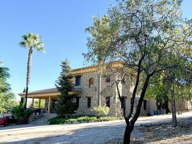 Foto e86da585-9383-46c5-b883-24f04937165e. Masia amb calefacció piscina a Colomera