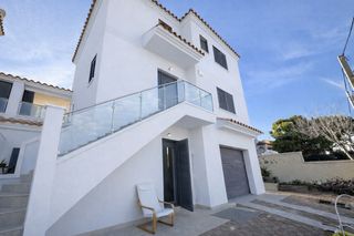 Haus  Carrer eliseu meifrèn. Exclusiva vivienda a reformar en mas d’en serra