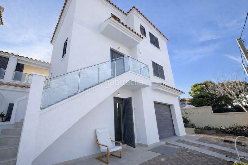 Foto 9a6c7a41-1901-42d9-87f7-3d0fe85fb0e5. Casa con riscaldamento parcheggio piscina in Ametllers - Poble Sec Sitges