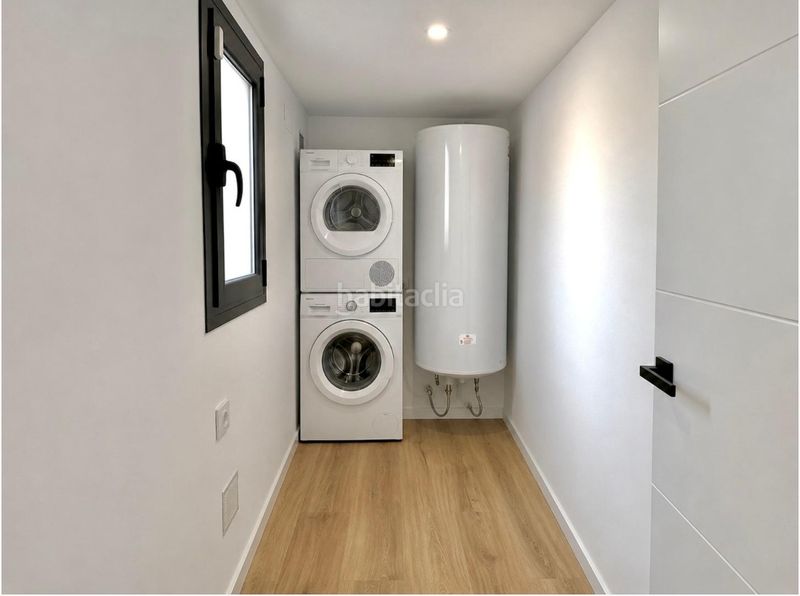 Foto d50de221-e6f7-4513-91dd-ea95815fb511. Casa adossada a Centrevila Vilanova i la Geltrú