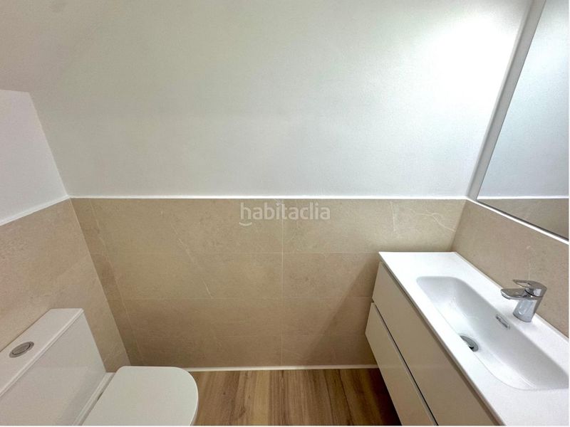 Foto e00cd7eb-ce58-451d-b969-63f56a166282. Casa adossada a Centrevila Vilanova i la Geltrú