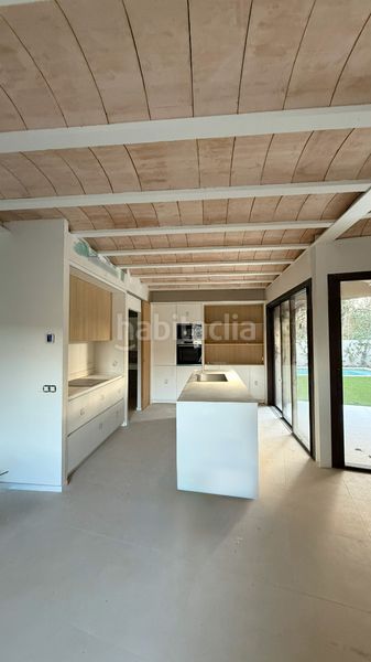 Foto 6508d036-dcb0-4e89-8377-2cdd53ce1099. Casa 225m<sup>2</sup> amb xemeneia calefacció aparcament piscina a Pals