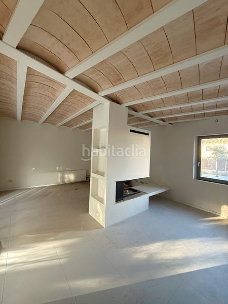 Foto 8869b543-8731-4b86-b8a4-0a9d26524606. Casa 225m<sup>2</sup> amb xemeneia calefacció aparcament piscina a Pals