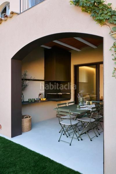 Foto 0f503de2-5bdf-4ae3-9da7-19fee476dac1. Casa adossada 173m<sup>2</sup> amb xemeneia calefacció aparcament piscina a Pals