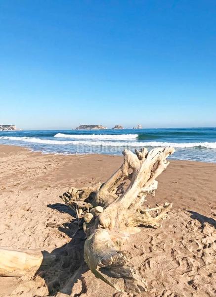 Foto b976160a-ca5a-4c11-b5ff-bf13749c3452. Casa adossada 173m<sup>2</sup> amb xemeneia calefacció aparcament piscina a Pals