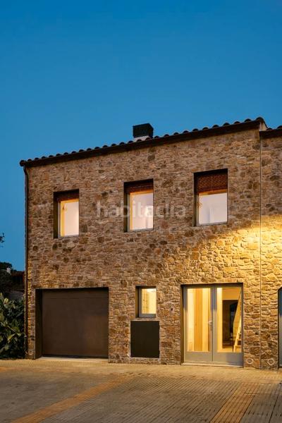 Foto 58352007-fe3d-45a9-b068-3786912c6c88. Casa adossada 189m<sup>2</sup> amb calefacció aparcament piscina a Pals