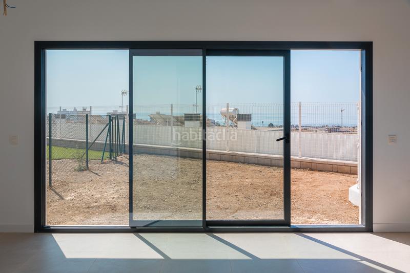 Foto 43e874f6-7129-4bb1-a842-a5eeb7b1ef29. Casa adossada 119m<sup>2</sup> amb aparcament piscina a Viña Málaga Torre del Mar